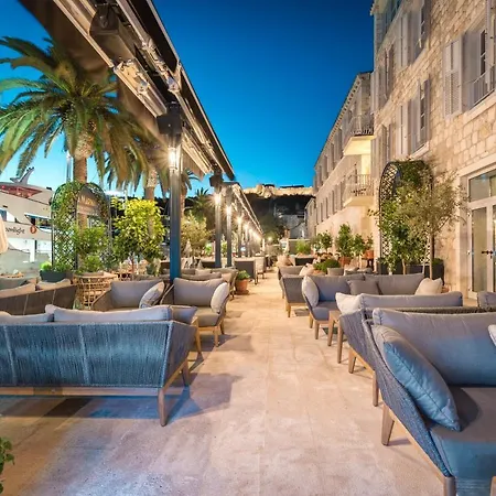 Riva Marina Hvar Hotel 4*