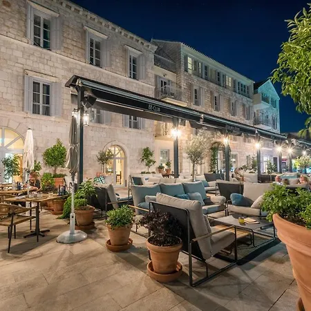 Riva Marina Hvar Hotel 4*