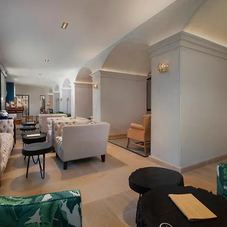 Riva Marina Hvar 4*