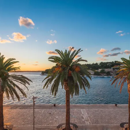 Riva Marina Hvar Otel