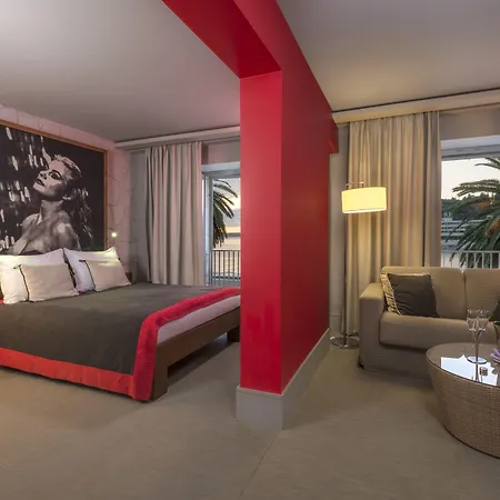 Otel Riva Marina Hvar 4*