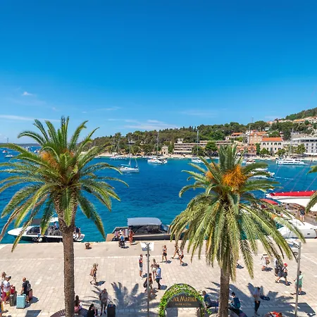 Riva Marina Hvar Otel 4*