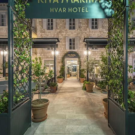 Riva Marina Hvar 4*